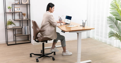 Active sitting with Capisco chair