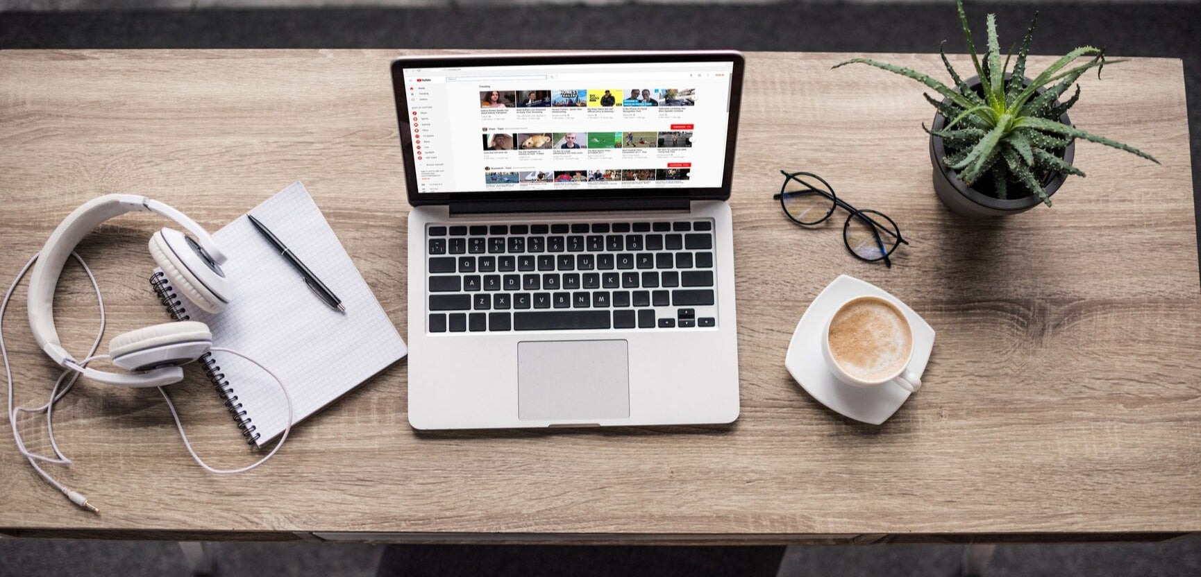  Benefits of Standing Desks